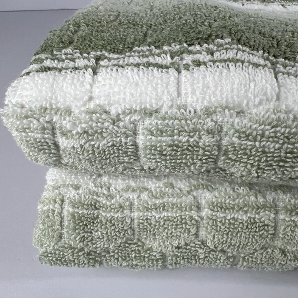 DKNY Eco-Melange Bath Towels Set of 2 Oversized Green White Striped Cotton NEW
